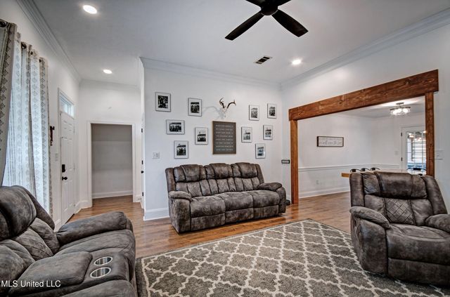 215 Moss Valley Drive, Brandon, MS 39042