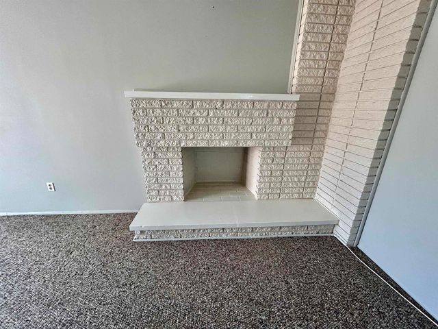 30830 Warner Avenue, Warren, MI 48092