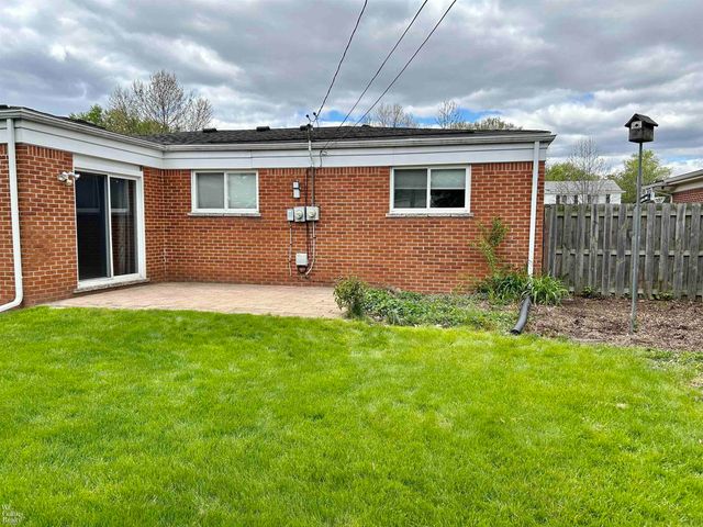 30830 Warner Avenue, Warren, MI 48092