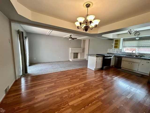 30830 Warner Avenue, Warren, MI 48092