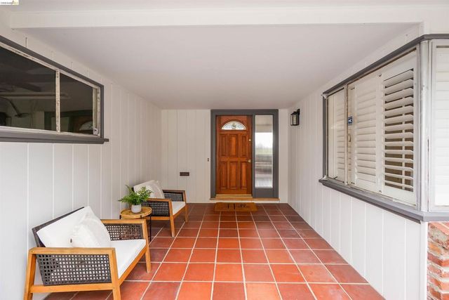 4678 Geranium Pl, Oakland, CA 94619