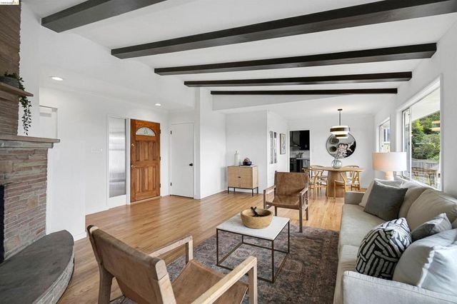 4678 Geranium Pl, Oakland, CA 94619