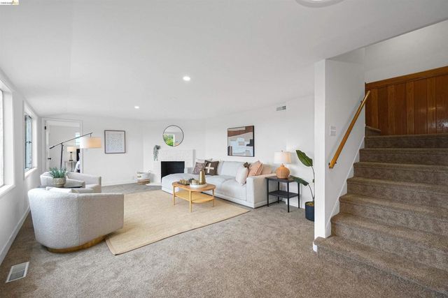 4678 Geranium Pl, Oakland, CA 94619