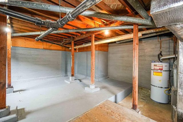 4678 Geranium Pl, Oakland, CA 94619
