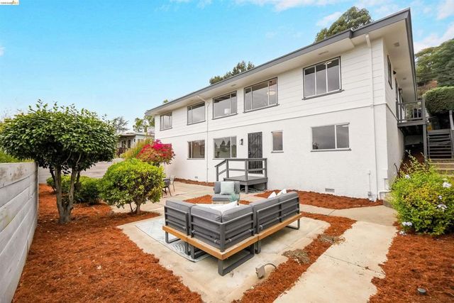 4678 Geranium Pl, Oakland, CA 94619
