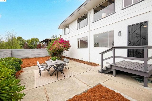 4678 Geranium Pl, Oakland, CA 94619
