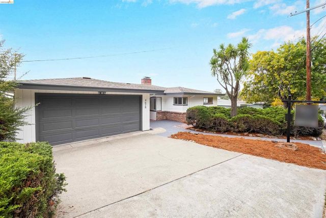 4678 Geranium Pl, Oakland, CA 94619