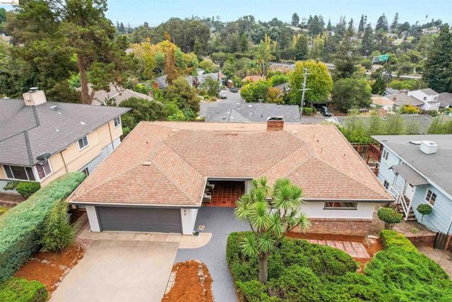 4678 Geranium Pl, Oakland, CA 94619