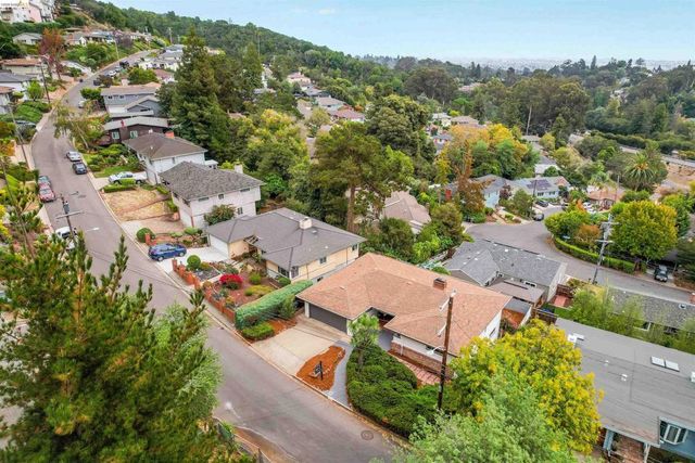 4678 Geranium Pl, Oakland, CA 94619
