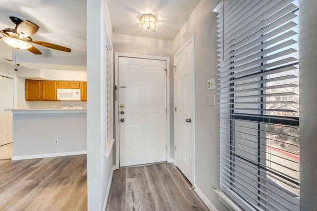 2835 Keller Springs 502, Carrollton, TX 75006