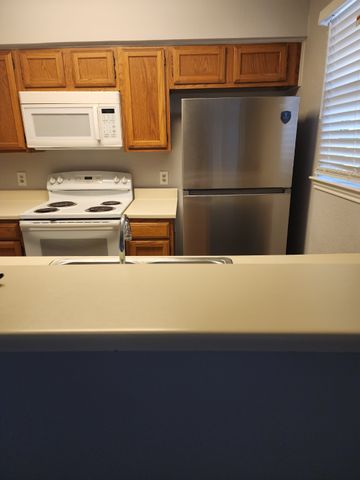 2835 Keller Springs 502, Carrollton, TX 75006