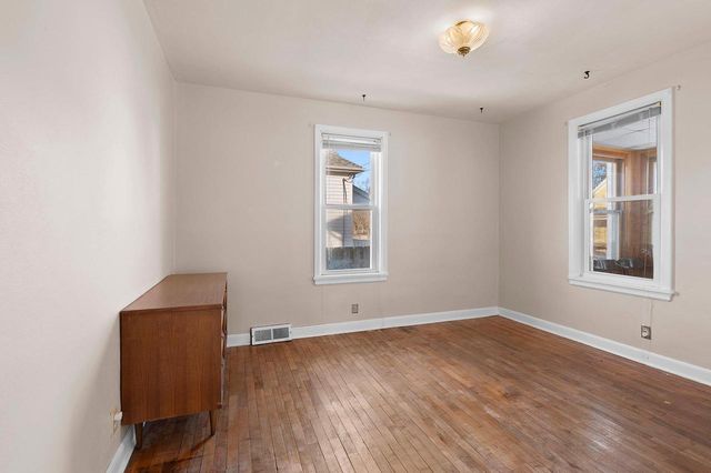 425 E SUMMER STREET, Appleton, WI 54911