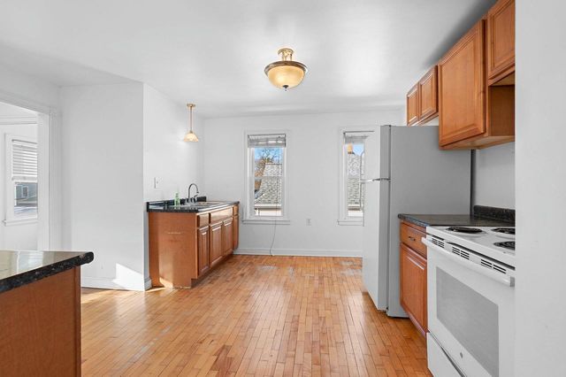 425 E SUMMER STREET, Appleton, WI 54911