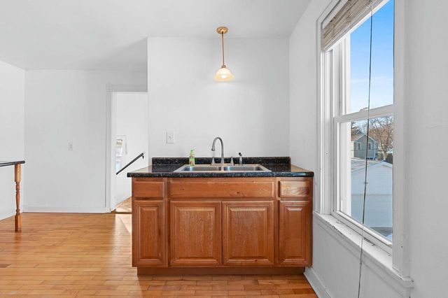 425 E SUMMER STREET, Appleton, WI 54911