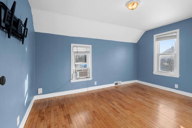 425 E SUMMER STREET, Appleton, WI 54911