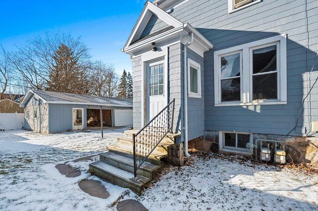 425 E SUMMER STREET, Appleton, WI 54911