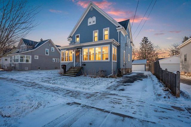 425 E SUMMER STREET, Appleton, WI 54911