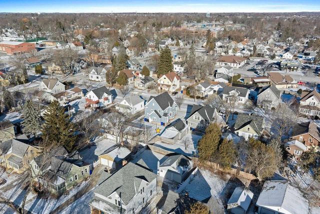 425 E SUMMER STREET, Appleton, WI 54911