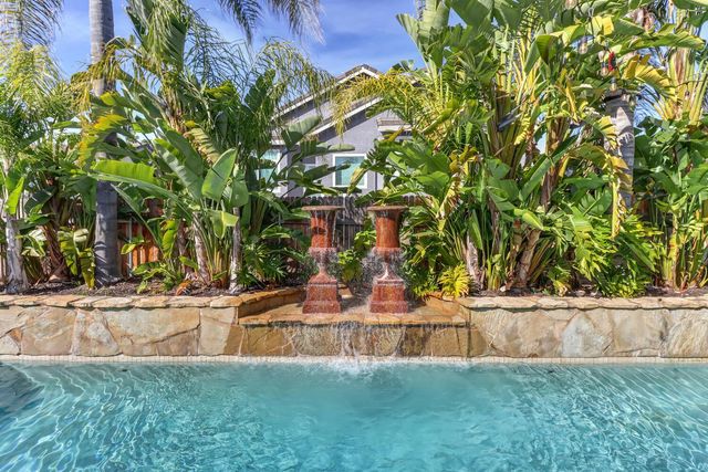 382 Seaton Dr, Folsom, CA 95630