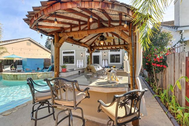 382 Seaton Dr, Folsom, CA 95630