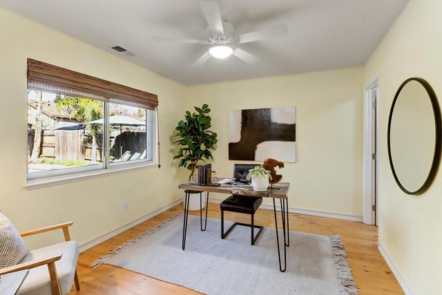 382 Seaton Dr, Folsom, CA 95630