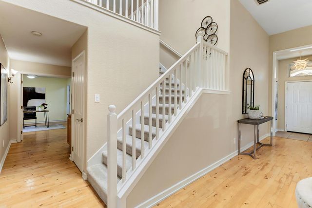 382 Seaton Dr, Folsom, CA 95630