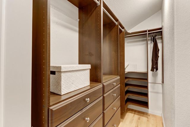 382 Seaton Dr, Folsom, CA 95630