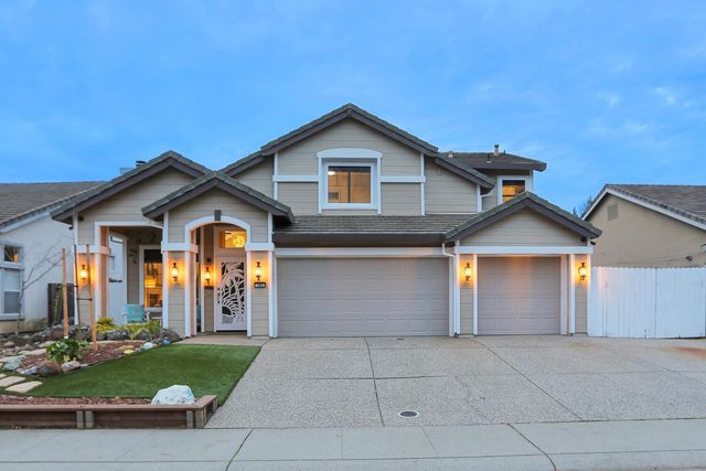 382 Seaton Dr, Folsom, CA 95630