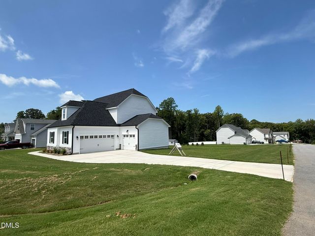 25 Mineral Springs Way, Benson, NC 27504