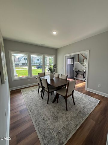 25 Mineral Springs Way, Benson, NC 27504