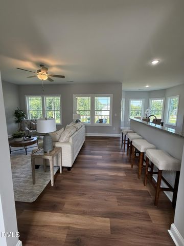 25 Mineral Springs Way, Benson, NC 27504