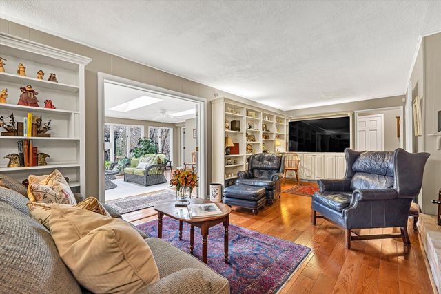 3808 Park LN, Roanoke, VA 24015