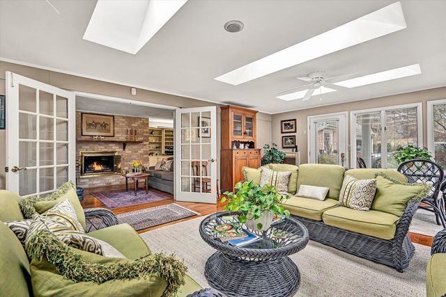 3808 Park LN, Roanoke, VA 24015