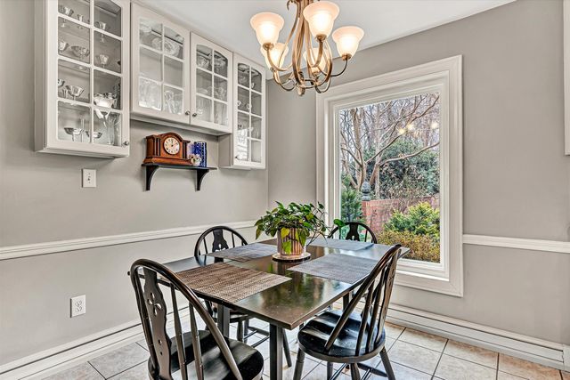 3808 Park LN, Roanoke, VA 24015