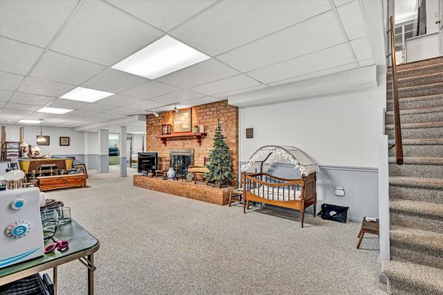 3808 Park LN, Roanoke, VA 24015