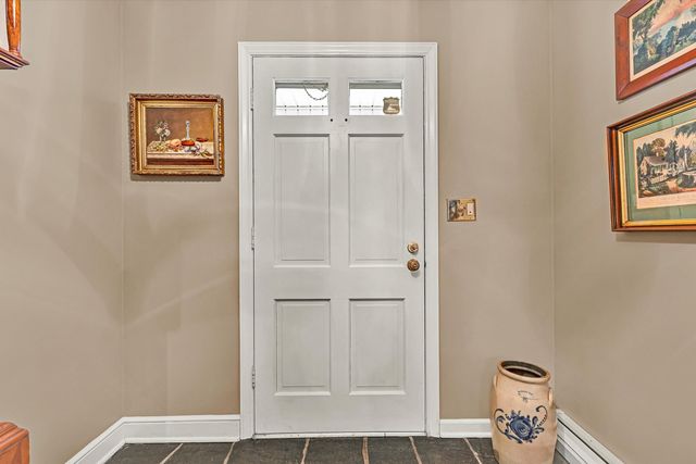 3808 Park LN, Roanoke, VA 24015