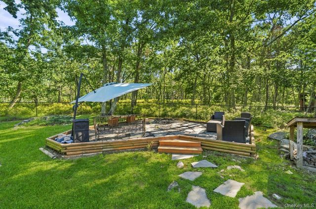32 Nightingale Trail W, Wurtsboro, NY 12790