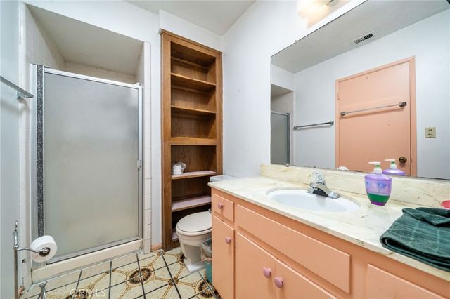 9144 Palmetto Avenue, Fontana, CA 92335