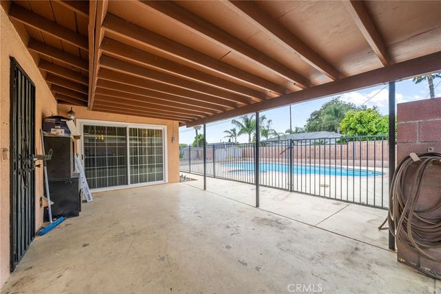 9144 Palmetto Avenue, Fontana, CA 92335