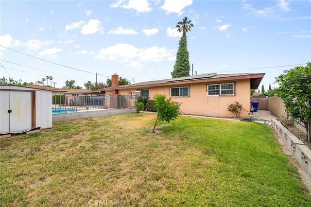 9144 Palmetto Avenue, Fontana, CA 92335