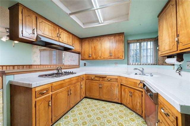 9144 Palmetto Avenue, Fontana, CA 92335