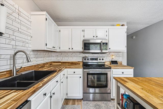 8795 CEDAR MILLS CIR, Memphis, TN 38016