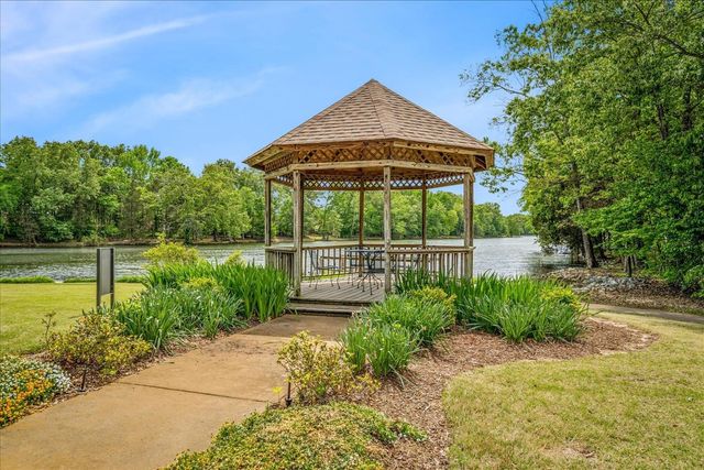 8795 CEDAR MILLS CIR, Memphis, TN 38016