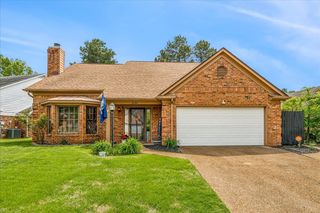 8795 CEDAR MILLS CIR, Memphis, TN 38016