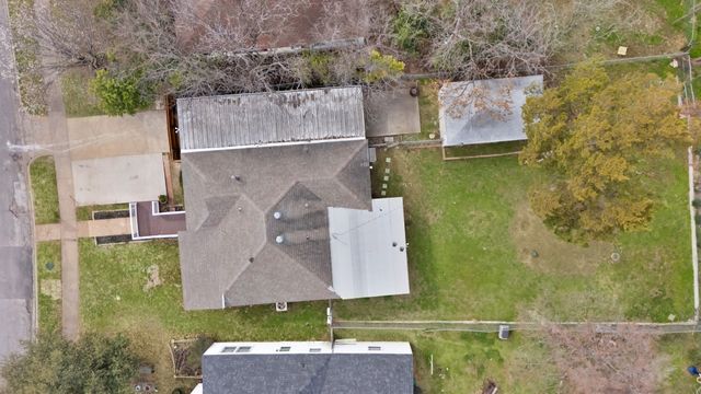 2815 W 8th Street, Dallas, TX 75211
