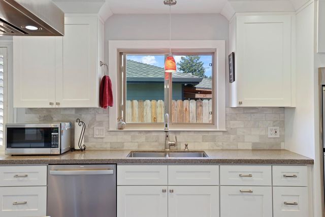 1244 Mcclellan Way, Stockton, CA 95207