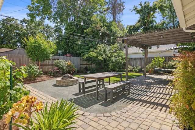1244 Mcclellan Way, Stockton, CA 95207