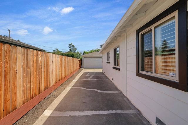 1244 Mcclellan Way, Stockton, CA 95207