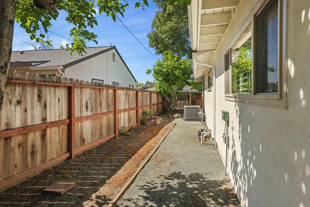 1244 Mcclellan Way, Stockton, CA 95207
