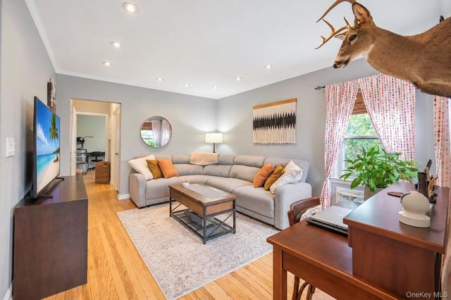 61 Stephen Place, Valley Stream, NY 11580